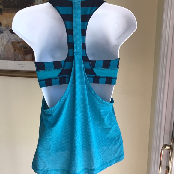 LULULEMON TANK TOP BLUE WITH BLACK STRIPES SIZE SMALL EXCELLENT CONDITION - Picture 3 of 12